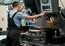 Полная Трансформация: Капитальный Ремонт Станков с ЧПУ как Стратегия Возрождения Производства