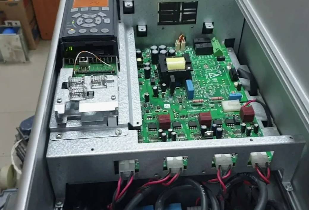 Ремонт частотных преобразователей Danfoss: Обеспечение стабильной работы электропривода