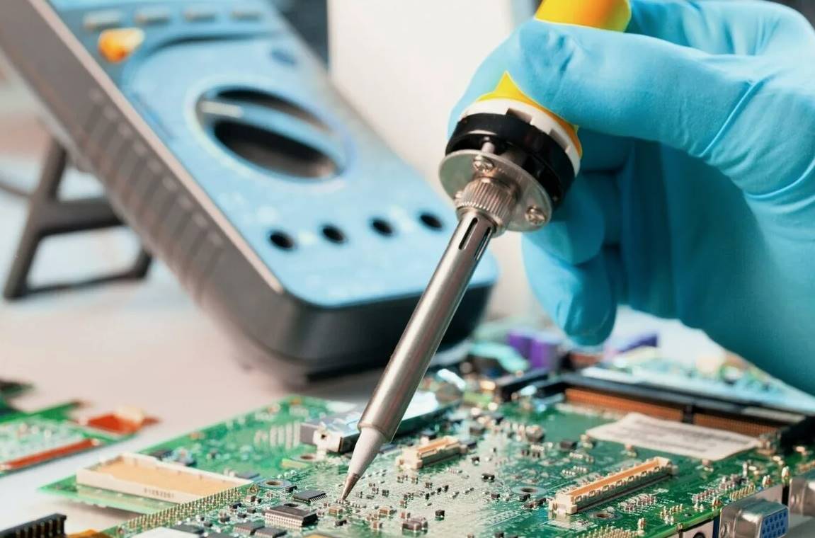 Ремонт Промышленной Электроники в Минске – От Схемы до Запуска