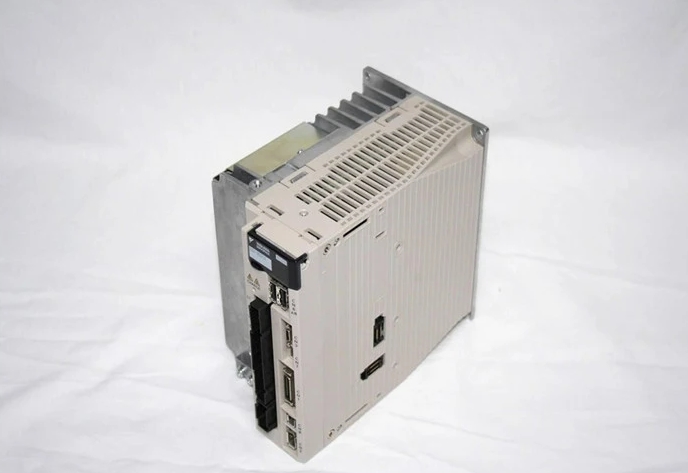 Ремонт сервопривода Yaskawa SGDV-3R5D11A