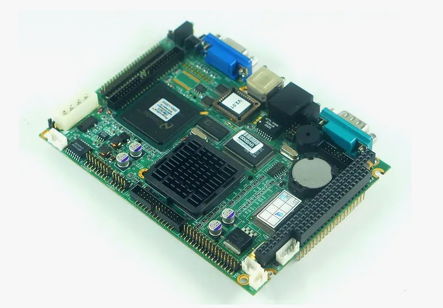 Ремонт платы промышленного компьютера PCM-5823 Advantech в Минске